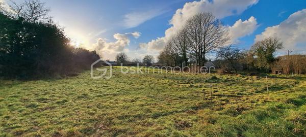 Terrain de 2 783 m²