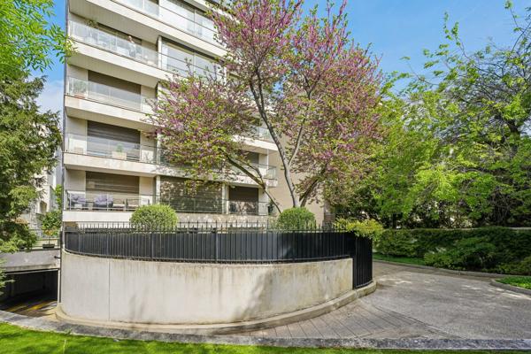Vente Appartement de luxe Neuilly-sur-Seine 4 Pièces 126 m²