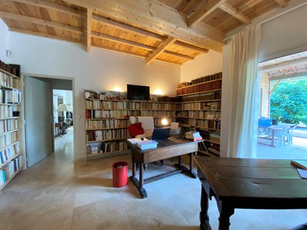 Charme et Authenticité pour cette Maison de Maître proche de Condom
