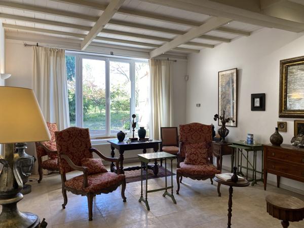 Charme et Authenticité pour cette Maison de Maître proche de Condom