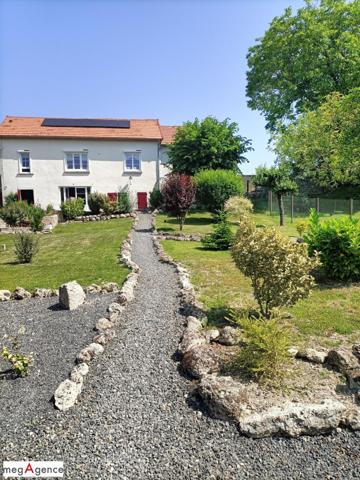 Maison à Lapalisse, 03120 - 5 pièces 130m²