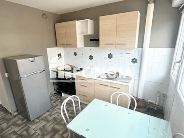 Location Appartement 2 pièces 59 m² - 8 RUE DE LA CONVENTION Saint-etienne 42100