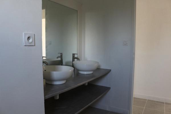 Maison de plain-pied 93 m² avec jardin et garage – Le Poët