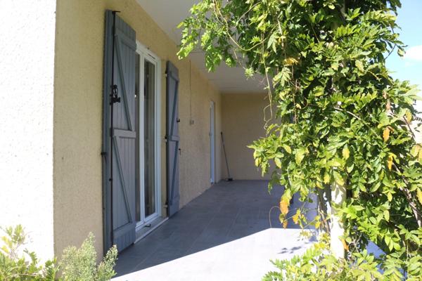 Maison de plain-pied 93 m² avec jardin et garage – Le Poët