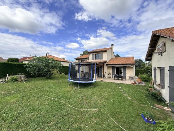Maison familiale avec jardin – Orcet – 4 chambres