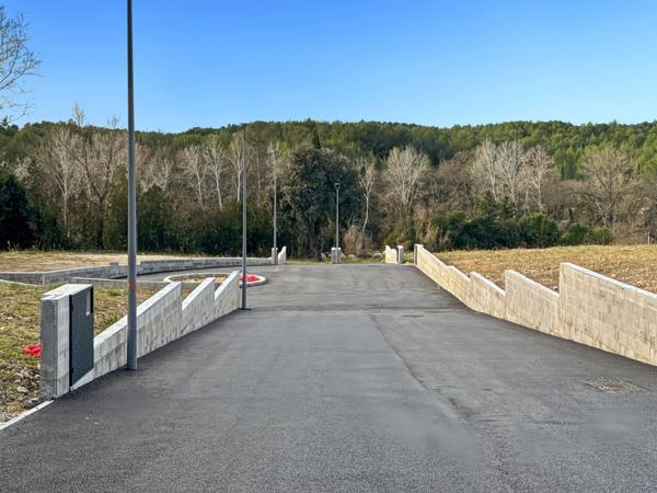 Terrain à vendre MONTFERRIER SUR LEZ (34)