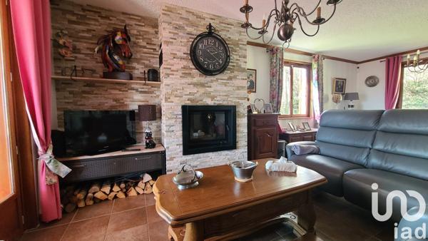 Maison traditionnelle 6 pièces de 157 m² à Apprieu (38140)