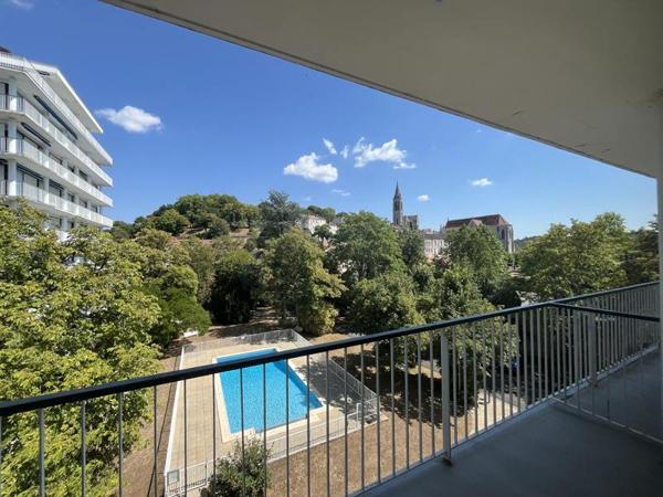 Appartement à vendre 140 400 € Angoulême 3 p 90 m² DPE D