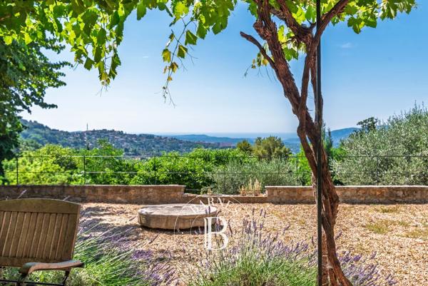 Grasse, Maison 8 Chambres -  340 m² à vendre