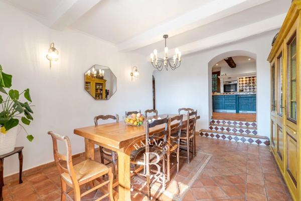 Grasse, Maison 8 Chambres -  340 m² à vendre