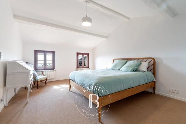 Grasse, Maison 8 Chambres -  340 m² à vendre