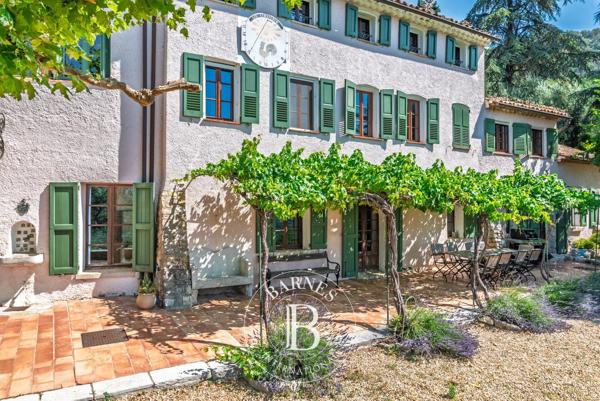 Grasse, Maison 8 Chambres -  340 m² à vendre