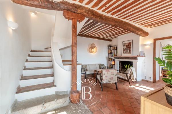 Grasse, Maison 8 Chambres -  340 m² à vendre