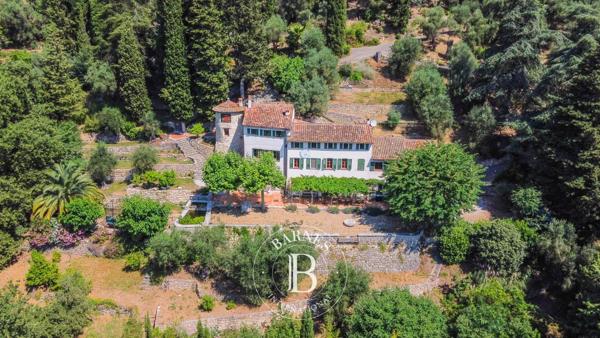 Grasse, Maison 8 Chambres -  340 m² à vendre