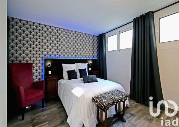 Building for sale 347 m² Orly