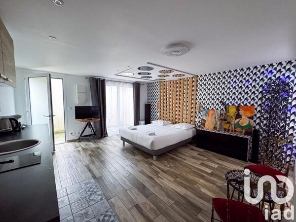 Building for sale 347 m² Orly