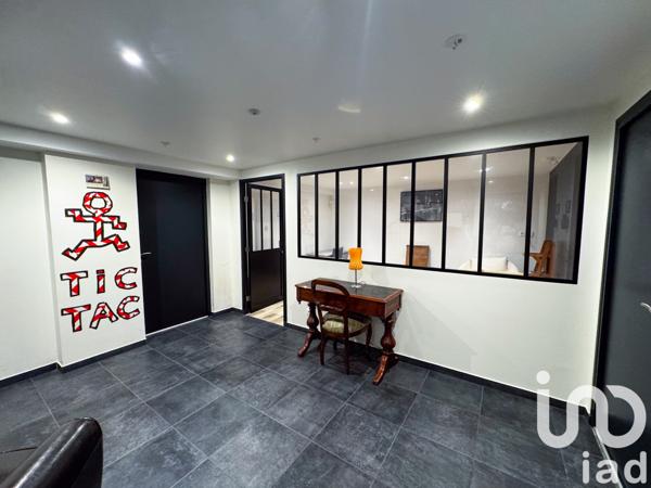 Building for sale 347 m² Orly