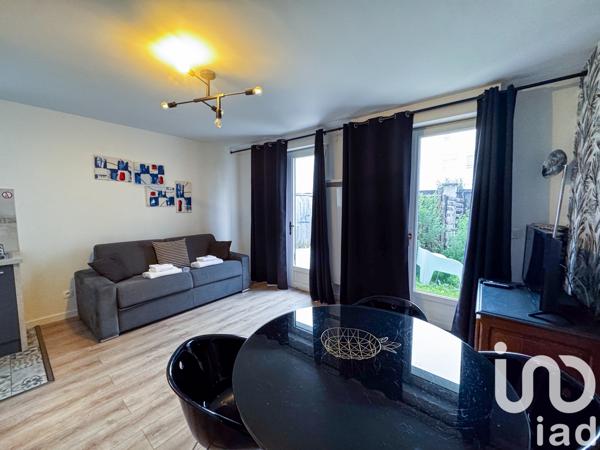 Building for sale 347 m² Orly