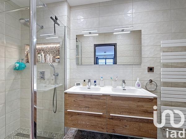 Maison à vendre 6 pièces 160 m² Cluses