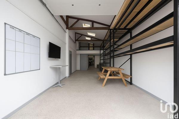 Location boutique/local commercial 242 m² Saint-Aubin-d'Aubigné