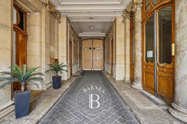 Paris 7ème, Appartement 2 Chambres -  107 m² à vendre