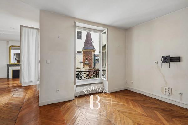 Paris 7ème, Appartement 2 Chambres -  107 m² à vendre