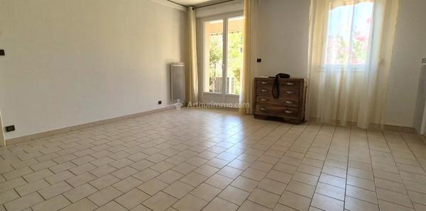 Location                                                      Appartement
                        
                     3 pièces                      76 m2                     à Albi