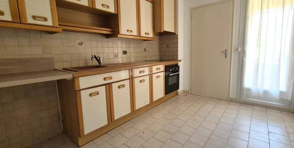Location                                                      Appartement
                        
                     3 pièces                      76 m2                     à Albi