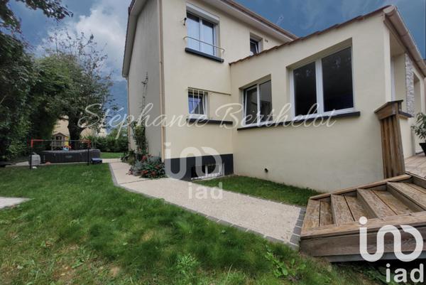 Maison à vendre 6 pièces 141 m² Claye-Souilly