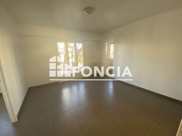 Location Appartement 2 pièces 38.9 m² - 22 AVENUE DU BEARN Pau 64000