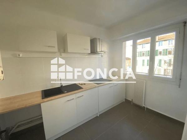 Location Appartement 2 pièces 38.9 m² - 22 AVENUE DU BEARN Pau 64000