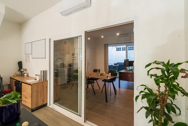 CARCASSONNE – VARSOVIE A louer Local commercial 72m² avec clim revers., patio, cave, et stationnement