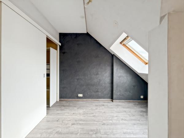 Corbeil-Essonnes (91100) Appartement de type T2 balcon parking