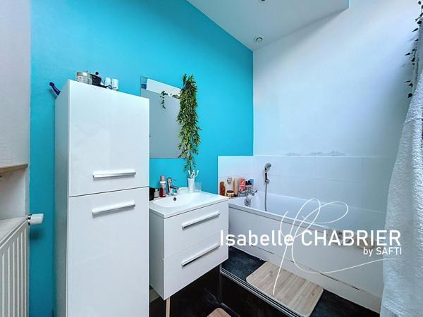 T3 ENTRE LA GARE ET LE CHATEAU