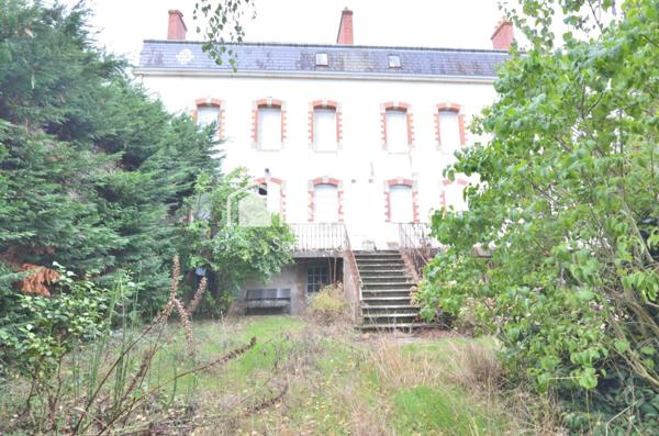 Maison de Maître en pierre en plein centre ville à Talmont-Saint-Hilaire