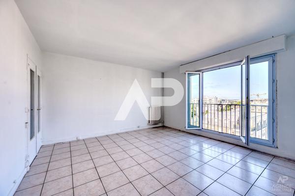 Appartement Rueil Malmaison 4 pièce(s) 92.02 m2 €625 000 ** - Référence 19303