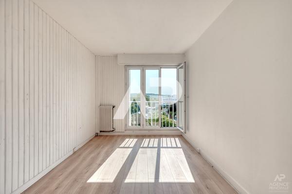 Appartement Rueil Malmaison 4 pièce(s) 92.02 m2 €625 000 ** - Référence 19303