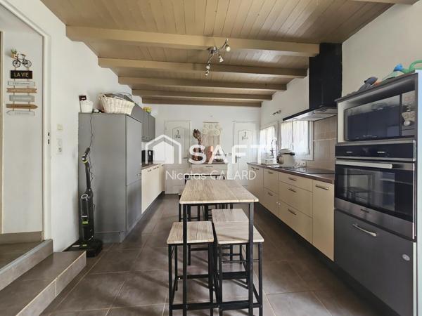 Maison 168m² - 4 chambres sur 17149m² de terrain