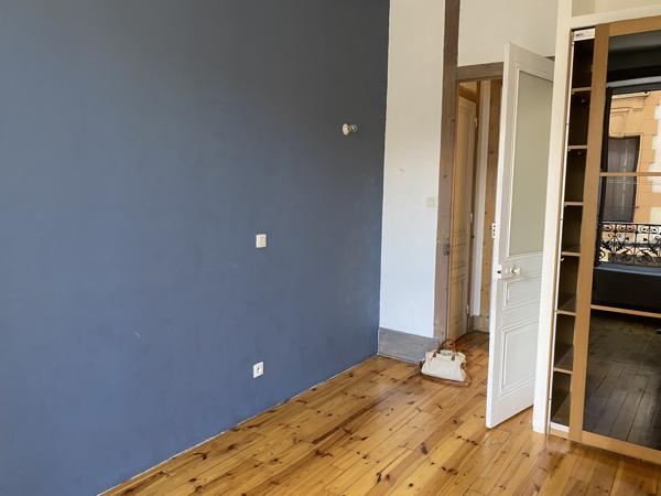 Appartement
         2 pièces
        - 54 m² Exclusivité 60 000 € *