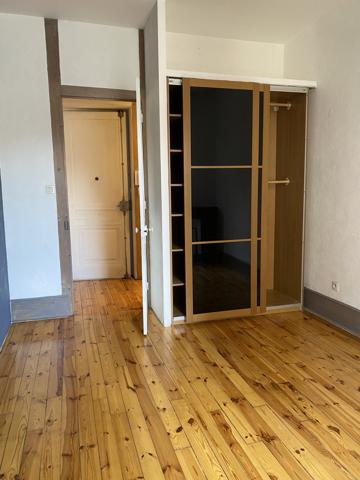 Appartement
         2 pièces
        - 54 m² Exclusivité 60 000 € *