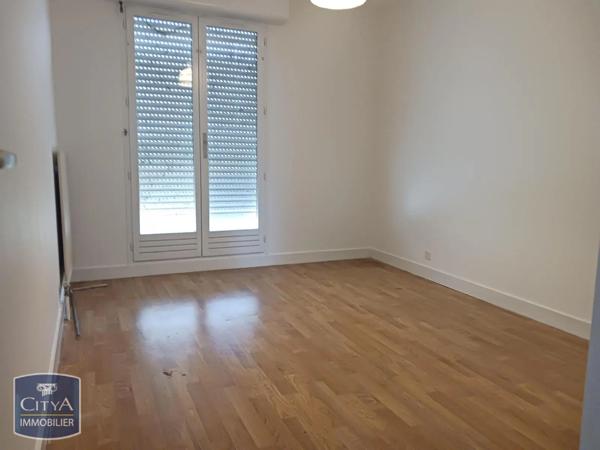 Appartement à louer 2 pièces 68.02m²