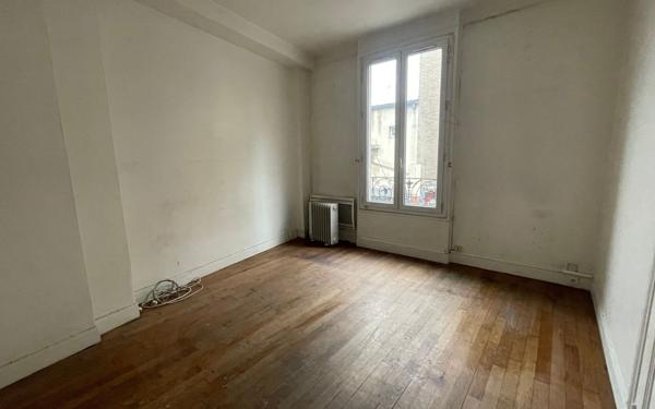 Appartement à vendre    2 pièces • 30,74 m2 Arcueil