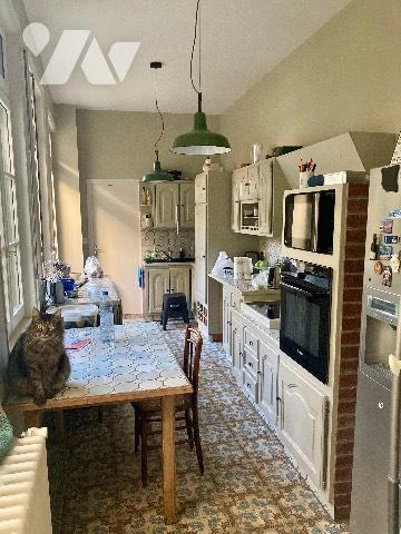 MAISON HYPER CENTRE-VILLE AVEC JARDIN ET GARAGE