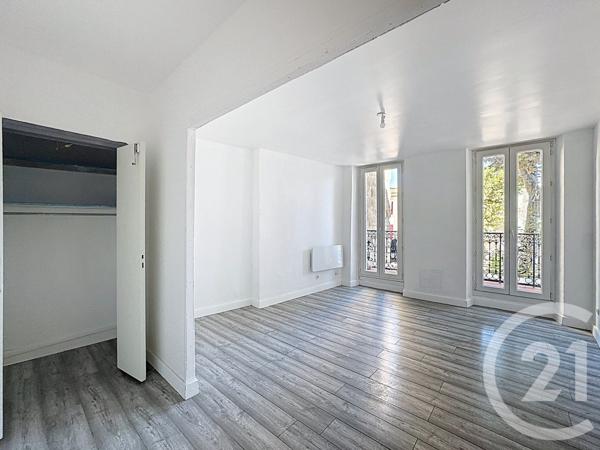 Immeuble à vendre  187,96 m2 TRETS - 13
