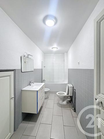 Immeuble à vendre  187,96 m2 TRETS - 13