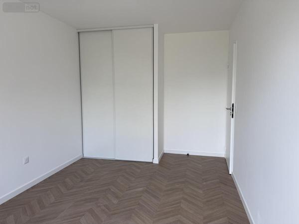 Appartement à louer à L'Huisserie en Mayenne (53970), ref : 53007-L323