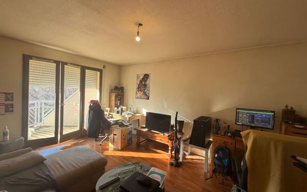 Appartement à vendre    2 pièces • 48,22 m2 Grenoble