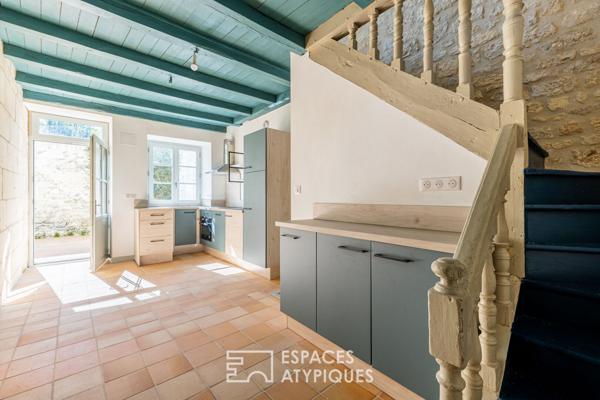 Charme de l’ancien et jardin intime en coeur de village