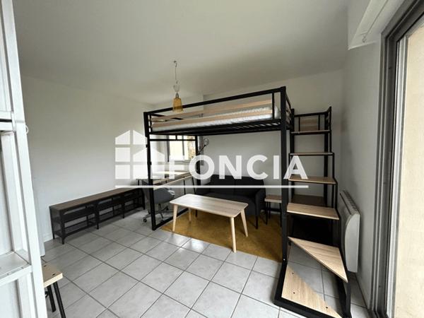 Location Studio meublé 22.21 m² - 42 RUE DE BUFERON Rennes 35000