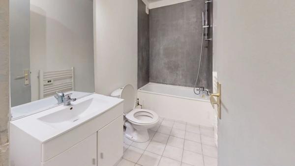 Location Appartement 2 pièces 43 m2 à Corbeil-Essonnes